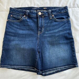 7 For All Mankind Shorts Weekend Dana Wash Bermuda Denim Blue Jean Shorts Size 6